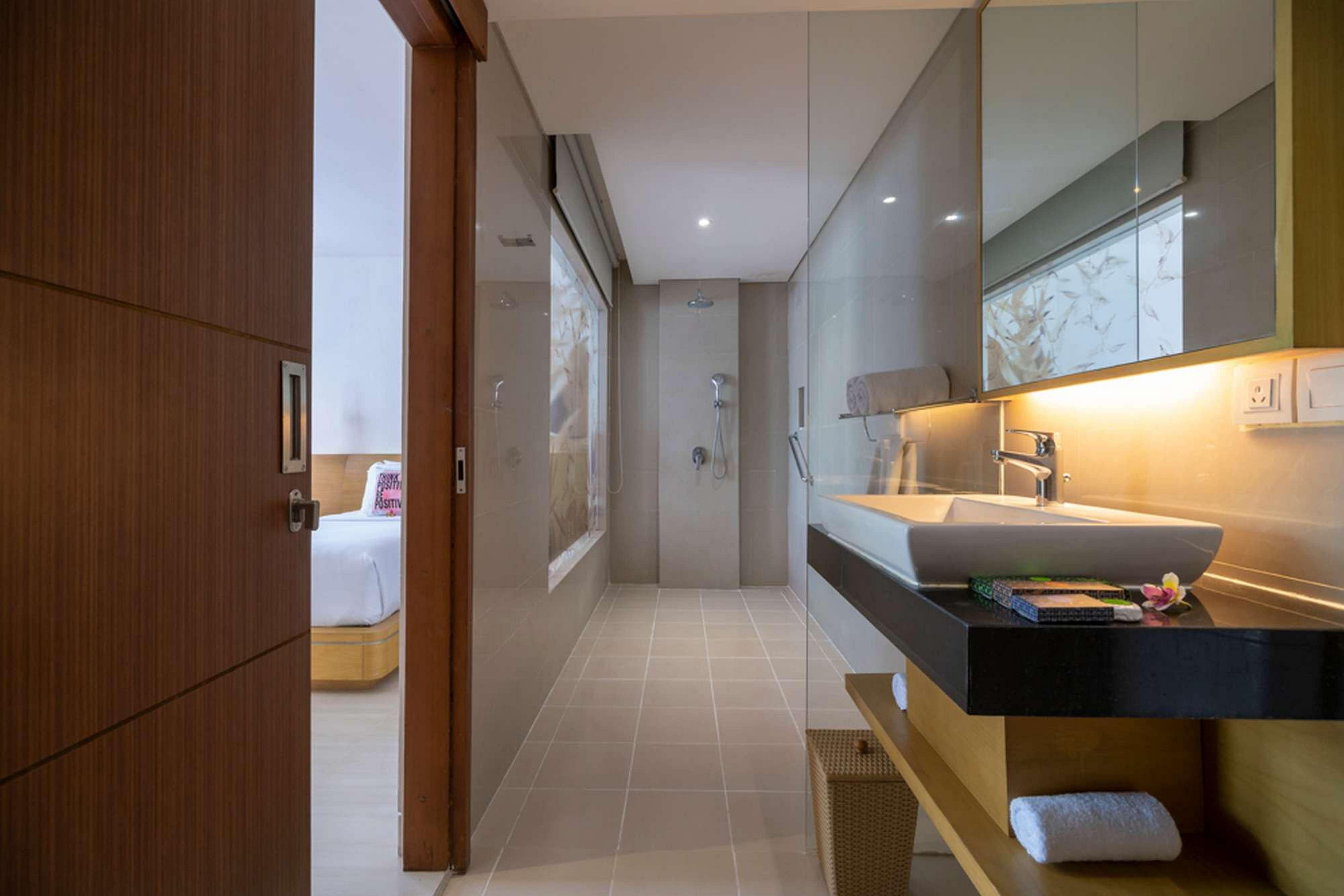 Hotel Kuta Club 4*